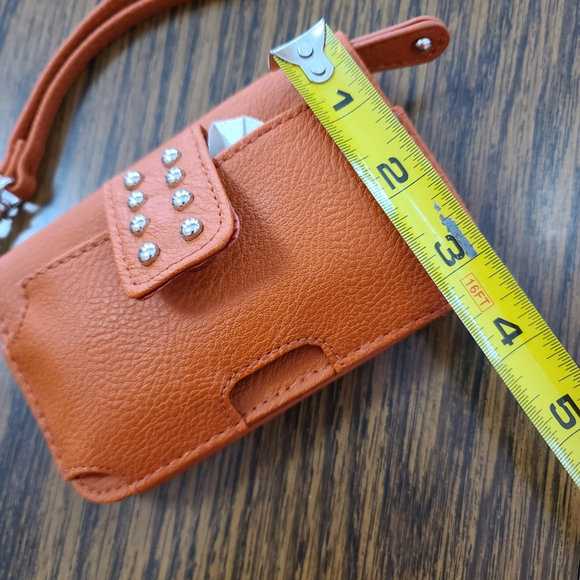Faux Leather Wristlet Wallet with Zipper Closure - Picture 2 of 9